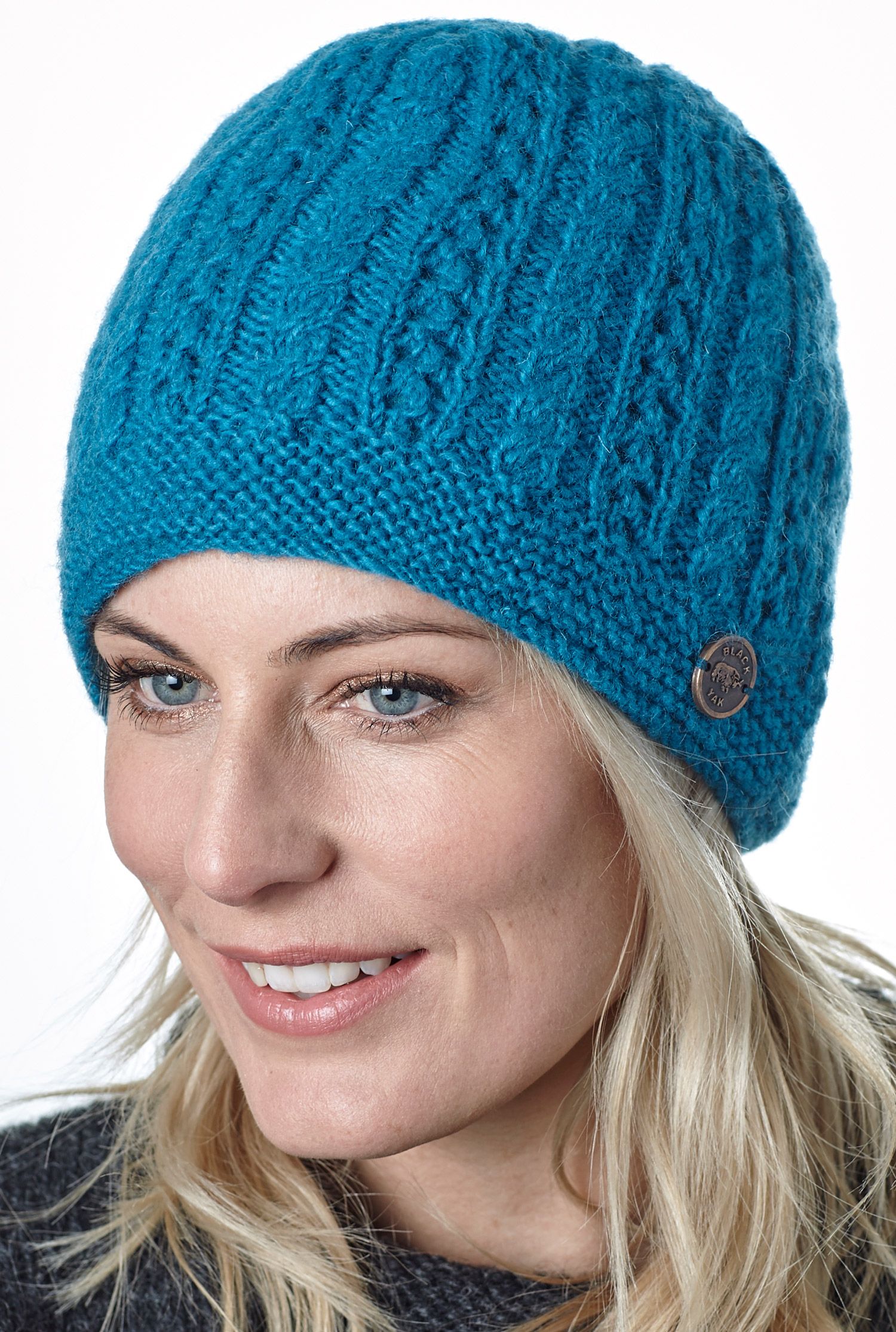 NAYA - hand knit - lace cable - beanie - turquoise | Black Yak