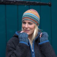 NAYA - Strata beanie - pure wool - beach